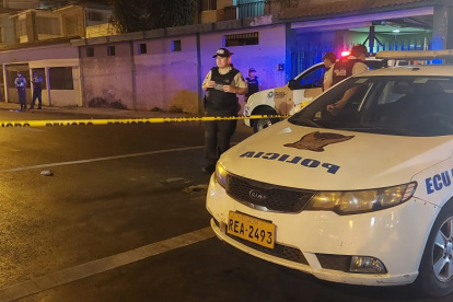 La zona fue acordonada para que los agentes policiales realicen sus labores