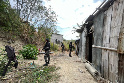 Patrullajes. Miembros de las Fuerzas realizan constantes operaciones para precautelar la seguridad de los habitantes de la provincia.