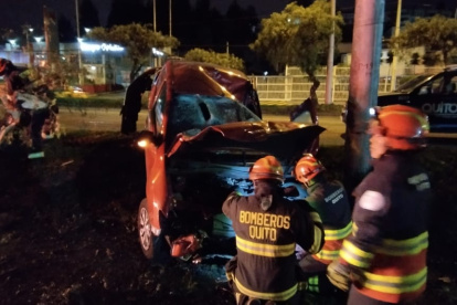 Herido. El conductor fue el único herido que se reportó en la madrugada.