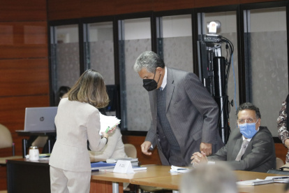 Defensa. Marcelo Ron defiende al excontralor Pablo Celi de la Torre.