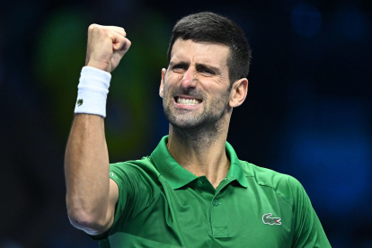 Noval Djokovic recibió la noticia jugando el ATP Finals en Turín, donde continúa a semifinales.