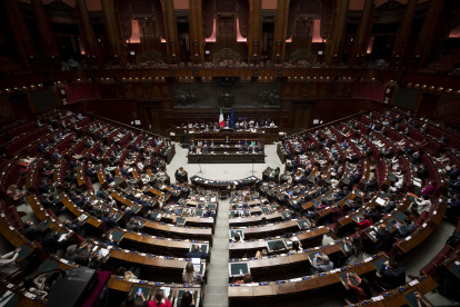 Fotografía de archivo (19/05/2022) del Parlamento italiano en Roma. EFE /MASSIMO PERCOSSI