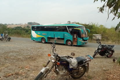 Crimen. En este bus ocurrió el asesinato del agricultor, en Colimes.
