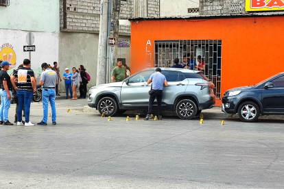 En el sitio, agentes policiales encontraron 19 indicios balísticos.