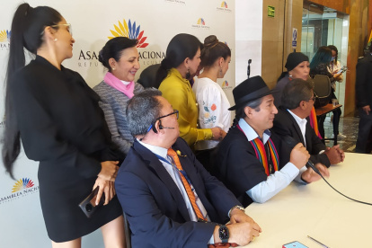 Salvador Quishpe dijo que desde hace varios meses venían teniendo problemas con la legisladora.