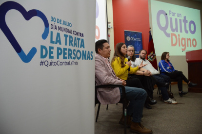 Acto. Expertos apuntan a informar y sensibilizar a la población sobre el tema.