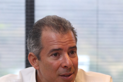 Samuel Reyes recuerda aquellos escenarios que vivió precisamente en el corazón del Puerto Principal y que le dieron alegría y paz; la misma que, advierte, urge recuperar para solo así mantener viva la historia y el patrimonio de Guayaquil.