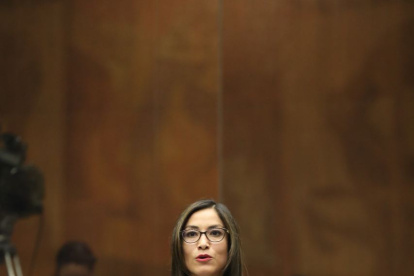 La presidenta de la comisión ocasional, Ana Herrera, presentó las conclusiones y recomendaciones del informe.