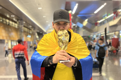 Ecuador. Un tricolor llegó incluso con el trofeo de la Copa del Mundo en mano. Sueña con el debut de mañana