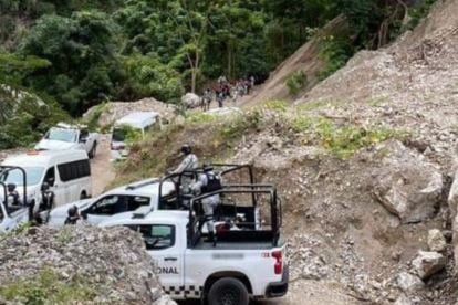 Agentes de la Guardia Nacional (GN) y del Instituto Nacional de Migración (INM) ubicaron a los viajeros irregulares.