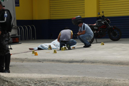 El cabo de Policía David Guadalupe recibió al menos cinco disparos
