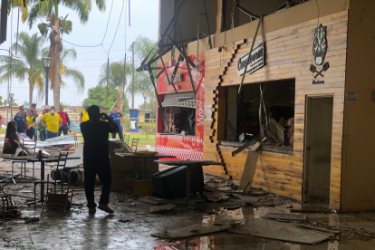 Una posible fuga de gases provocó daños en cuatro restaurantes en la Terminal Terrestre de Babahoyo