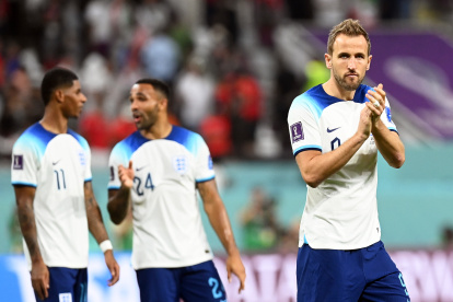 Harry Kane fue uno de los mejores jugadores en el debut ayudando con dos asistencias en la goleada.