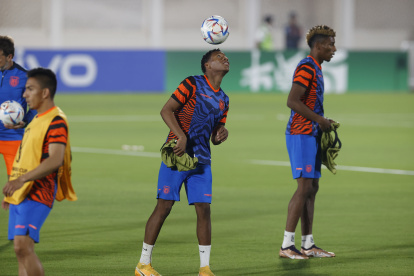 Gonzalo Plata, seleccionado de Ecuador, durante uno de los entrenamientos en suelo qatarí.