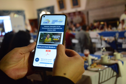 Alternativa. La Cancillería y el CNE realiza el lanzamiento  del voto telemático para los compatriotas que residen en el exterior.
