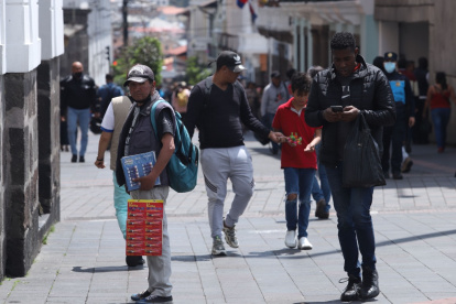 Dato. El 43,9 % de los hombres no culminaron la secundaria, mientras que de las mujeres hay un 41,6 %.
