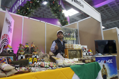 En la feria hay oferta turística, gastronómica, educativa y cultural.