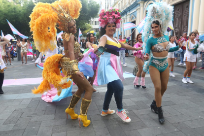 En la Plaza San Francisco comenzó la marcha ‘Trans Pride’.