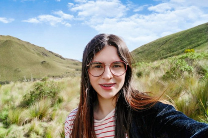 La escritora lojana Andrea Rojas Vásquez