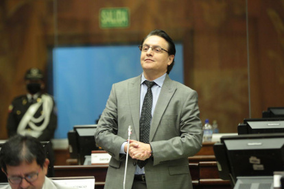 Detalle. Villavicencio fue el primero en hacer eco del fallo a su favor con un mensaje en Twitter, al que adjunto esta foto.