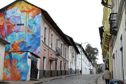 Escena. Algunas fachadas del centro de Quito se han transformado en ‘lienzos’.