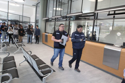 Ventanillas de atención al público completamente rehabilitadas, fueron destruidas por el incendio perpetrado en el 2019.