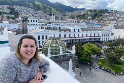 Turismo. Julieta Cedeño ha recorrido algunos sitios reconocidos de la ciudad en compañía de nuevos amigos.