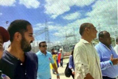 Chorrillos. Leandro Norero (de barba) y Jorge Glas coincidieron en la inauguración de la subestación eléctrica el viernes 19 de mayo de 2017, en Guayaquil.