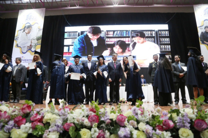 Ceremonia. Los estudiantes llegaron al auditorio Miguel Iturralde.