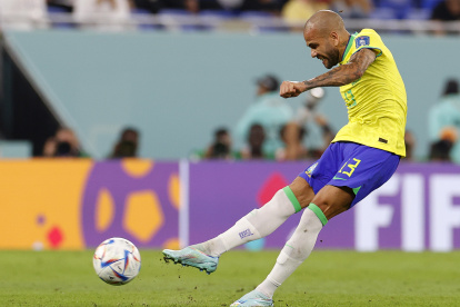 Dani Alves, lateral de la selección brasileña, confía en el rendimiento de la Canarinha.