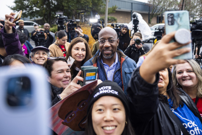Imagen del el progresista Raphael Warnock. (Estados Unidos) EFE/EPA/JIM LO SCALZO