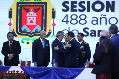 En el acto se condecoró por diferentes aportes y méritos ciudadanos a 11 personalidades