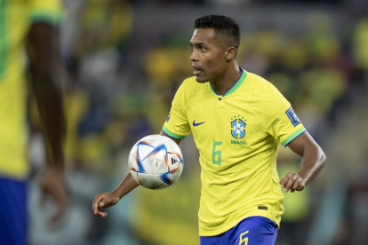 Alex Sandro, marcapunta brasileño, espera volver a tener acción ante los croatas.