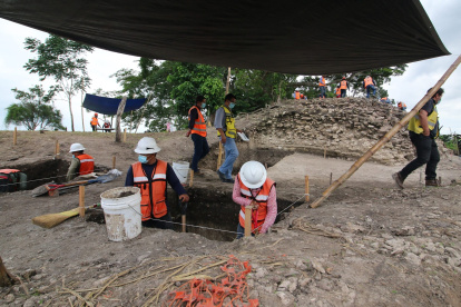 Obra.- Los trabajos que se hacen en la construcción para el funcionamiento del Tren Maya.