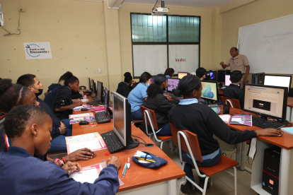 En la Trinitaria. En el sector de la cooperativa 4 de Marzo se inició la labor educativa de la Fundación Kairós. Hoy tiene 8 planteles en otros dos barrios de la ciudad.