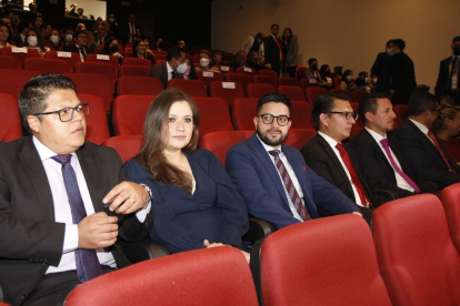 Ceremonia. Al auditorio de UDLA Park acudieron los nuevos jueces que conocerán delitos de corrupción.