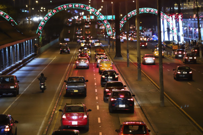 as avenidas se engalanan con el colorido de la Navidad, un respiro a la inseguridad que vive el sur de la ciudad  ... FD: CARLOS KLINGER .. 7-12-2022