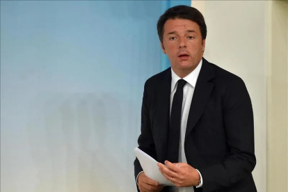 El ex primer ministro Matteo Renzi dispuso de este bono para jóvenes en 2016