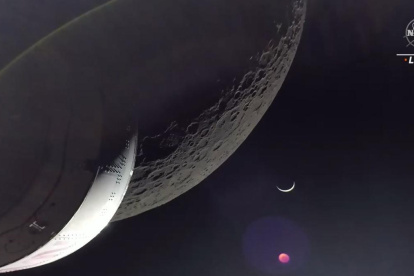 El 1 de diciembre de 2022, Orión encendió su motor principal durante 95 segundos en una órbita muy retrógrada alrededor de la Luna y entró en su  esfera Hill de influencia gravitacional el 3 de diciembre.