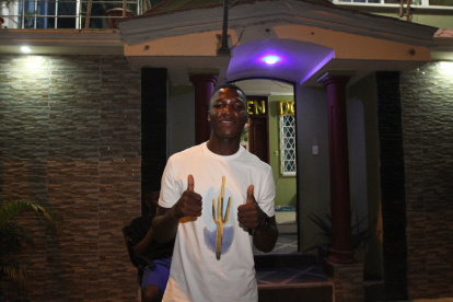 Moisés Caicedo aprovechó las vacaciones para regresar a su natal Santo Domingo de los Tsáchilas.