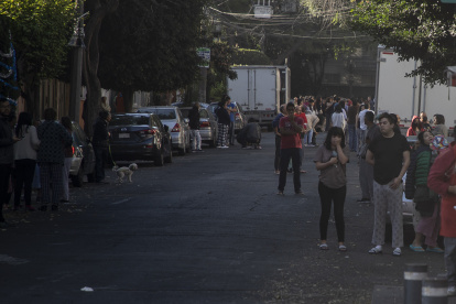 Miles de mexicanos salieron a las calles por el susto