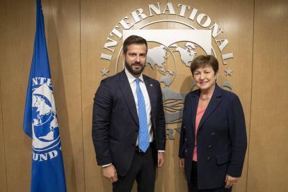 El ministro de Economía y Finanzas, Pablo Arosemena, y la directora del FMI, Kristalina Georgieva.