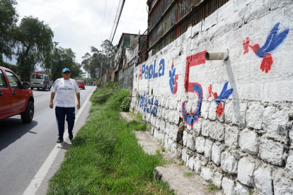 En algunos sectores de la ciudad ya se vive una suerte de precampaña a la que se suma una serie de encuestas.