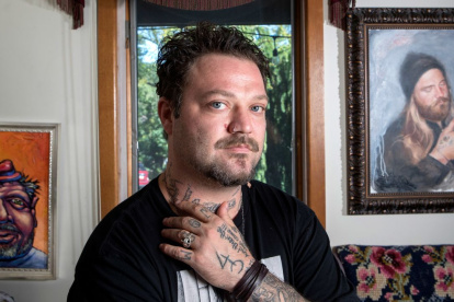 Lalo Rodríguez, una de las primeras figuras en interpretar la salsa erótica, muy popular a inicios de la década del 90.