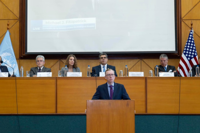 En la Jornada Internacional Iniciativas Anticorrupción, organizada por la Universidad Andina Simón Bolívar, Michael J. Fitzpatrick criticó una garantía del debido proceso: la notificación al sospechoso de que es investigado. Dijo que la justicia protege a matones, narcos y sus testaferros.