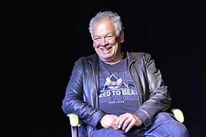 El escritor Francisco Goldman, autor de "Di su nombre" y ahora de "Monkey boy".