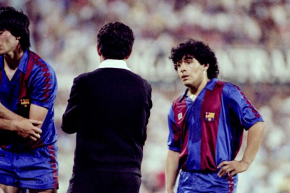 Diego Maradona fue expulsado por el fallecido José Donato Pes Pérez cuando jugaba en el FC Barcelona.