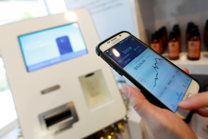 Efecto.- La criptomoneda bitcóin no se ha librado de sufrir consecuencias negativas por el escándalo de FTX.