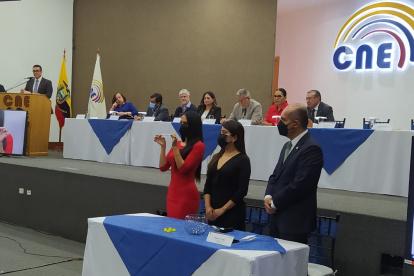 El sorteo de las fechas y las dignidades para los debates se desarrolló este 20 de diciembre en la planta central del CNE.