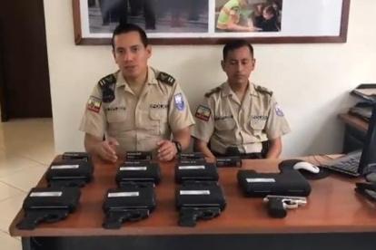 Captura. Personas aún desconocidas pretendían enviar armas a través de una encomienda.